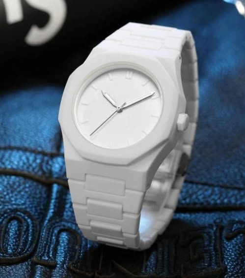Aura Quartz White